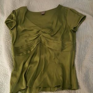 Ann Taylor green 100% silk top, side zip